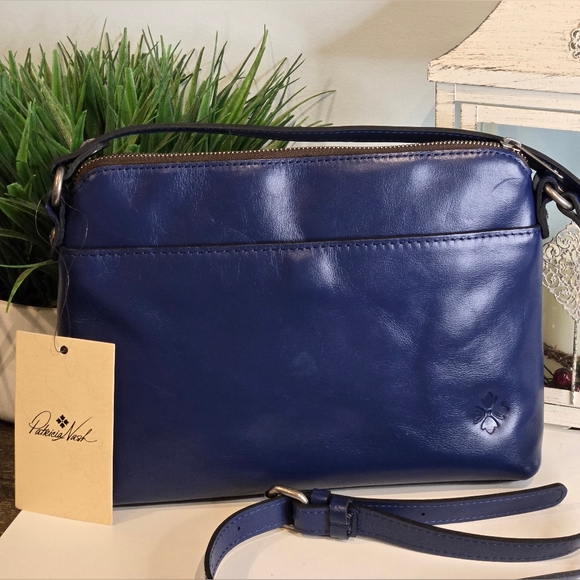 Patricia Nash Navy Crossbody Bag - Picture 4 of 4